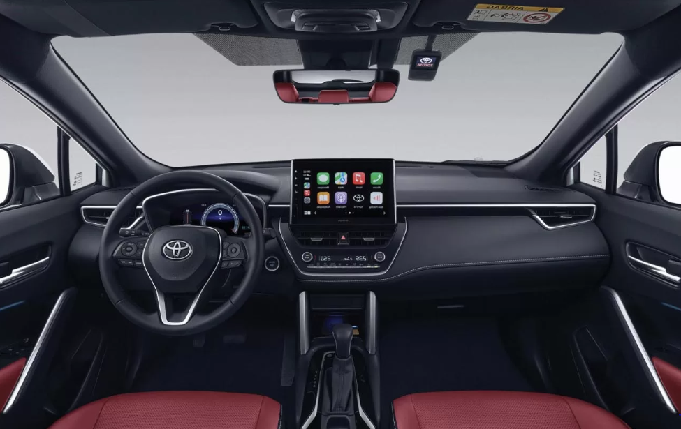 Foto da parte interna do Corolla Cross Híbrido 2025 - Os 5 Melhores SUVs Baratos que Vão Revolucionar 2025 