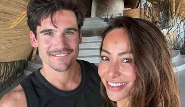 Sabina Sato Grávida